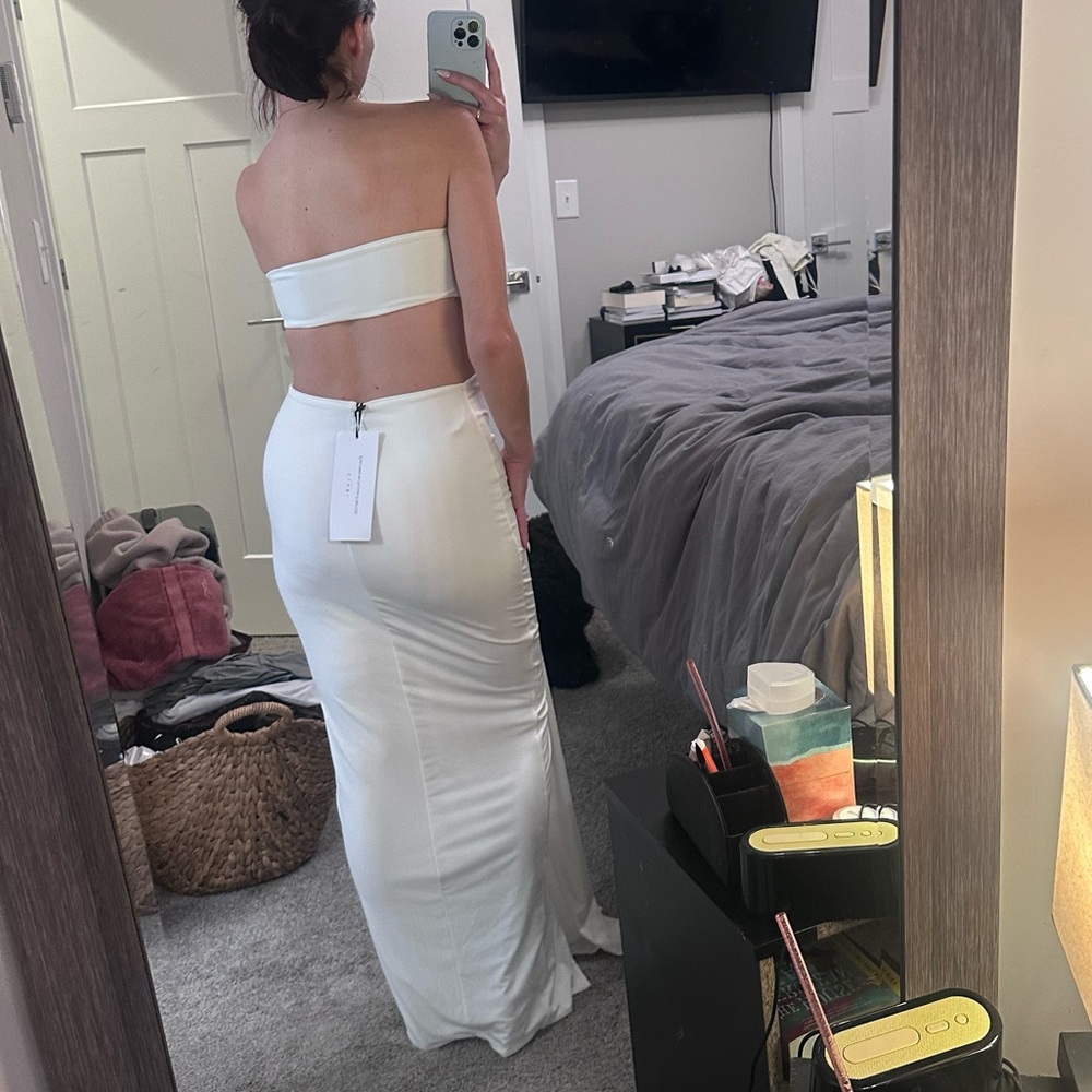 Club L London Elixir Cream Sweetheart Neck Maxi Dress with Cut Out Details - Picture 6 of 6